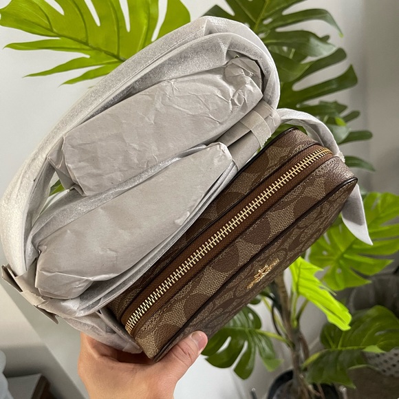 Authentic Coach Bag💯 - Picture 2 of 6